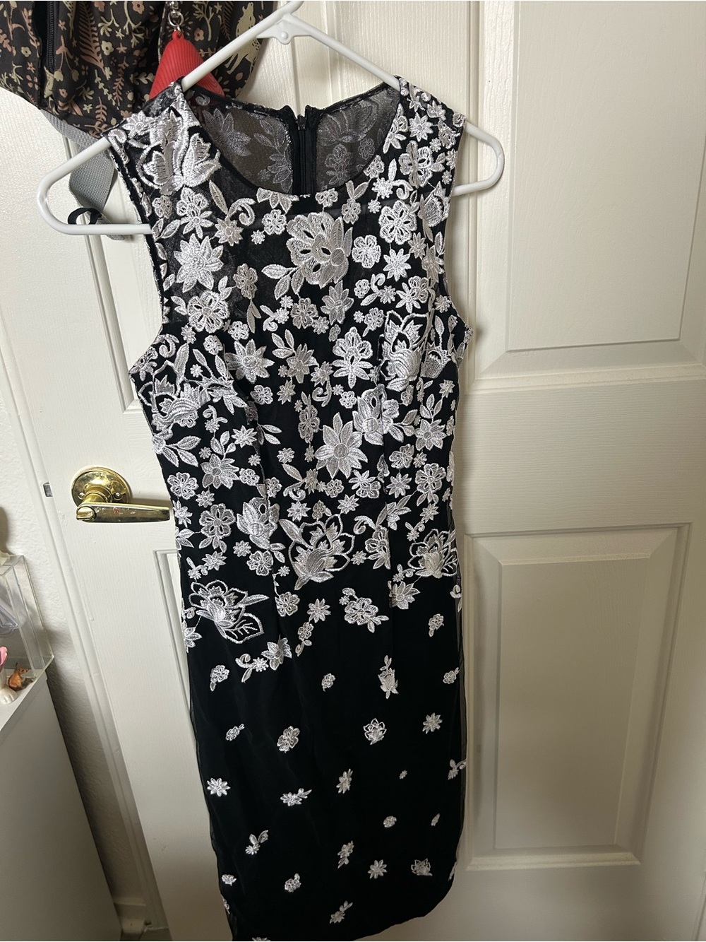 WHBM Black and White Floral Lace Sheath Dress
